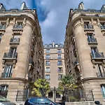 Super Logement Cosy Avec Vue Sur Tour Eiffel